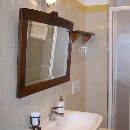 Torre Lara Bed and breakfast Belgirate