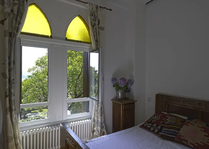 Bed and breakfast Torre Lara 3*